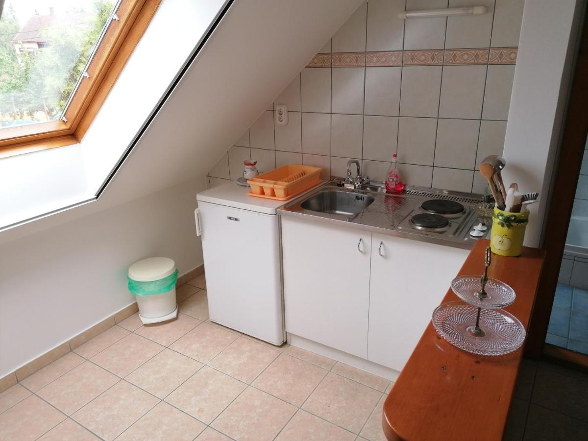 Ferienwohnung Tamas Batya Kunyhoja Balatonmáriafürdő Exterior foto
